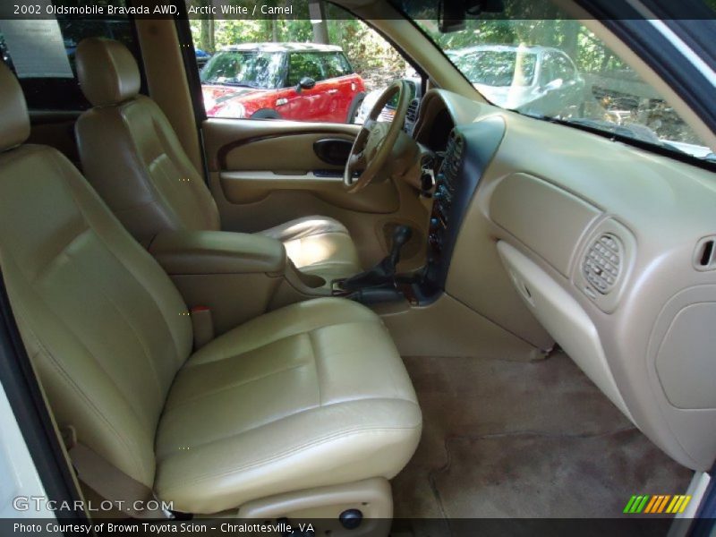 Arctic White / Camel 2002 Oldsmobile Bravada AWD