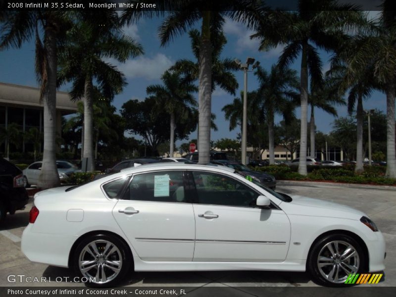  2008 M 35 S Sedan Moonlight White