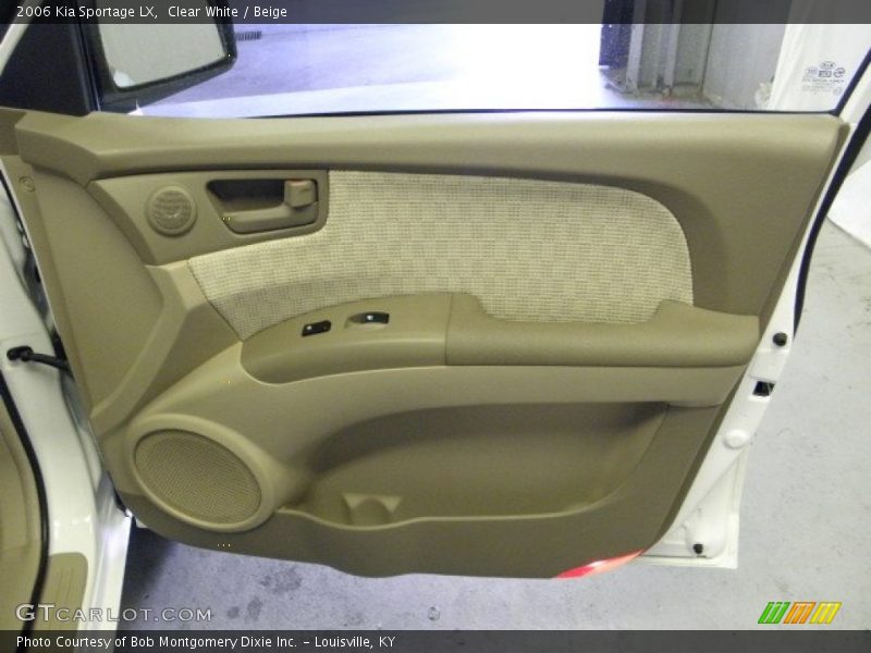 Clear White / Beige 2006 Kia Sportage LX