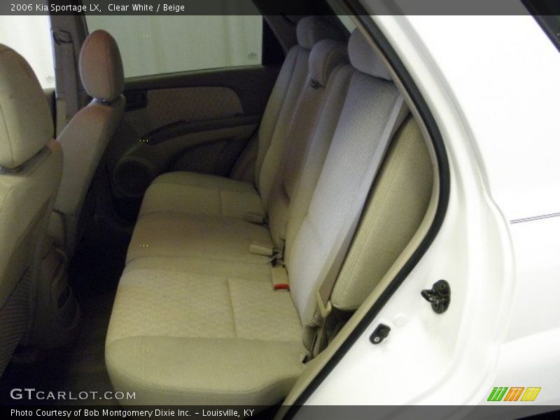 Clear White / Beige 2006 Kia Sportage LX