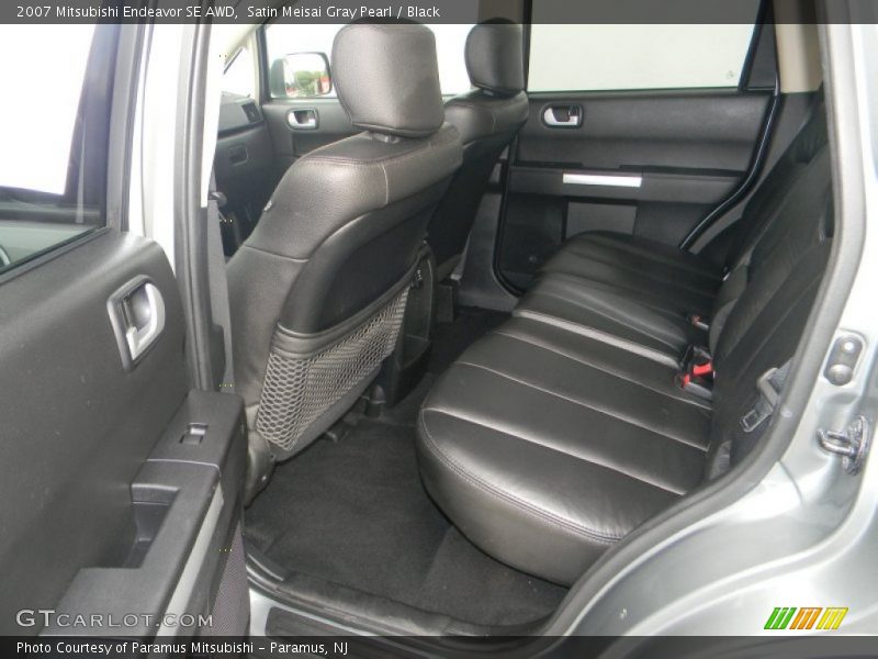  2007 Endeavor SE AWD Black Interior