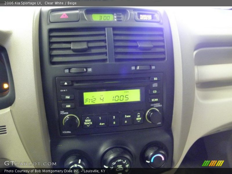 Clear White / Beige 2006 Kia Sportage LX