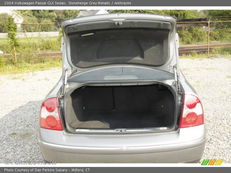 Stonehenge Grey Metallic / Anthracite 2004 Volkswagen Passat GLX Sedan