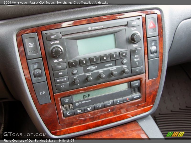 Stonehenge Grey Metallic / Anthracite 2004 Volkswagen Passat GLX Sedan