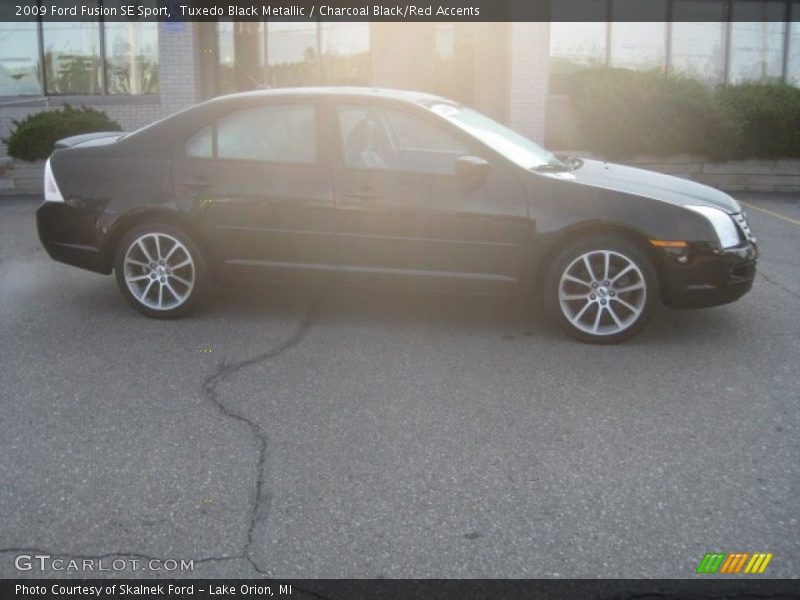 Tuxedo Black Metallic / Charcoal Black/Red Accents 2009 Ford Fusion SE Sport