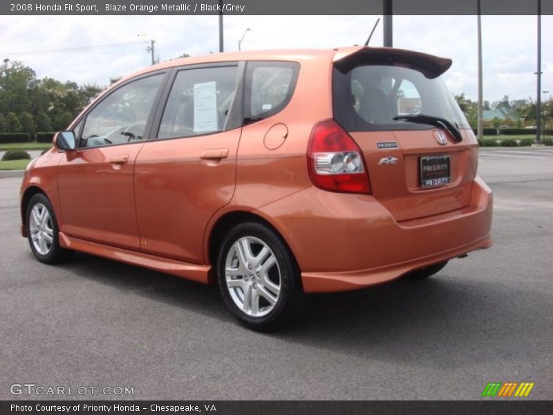 Blaze Orange Metallic / Black/Grey 2008 Honda Fit Sport