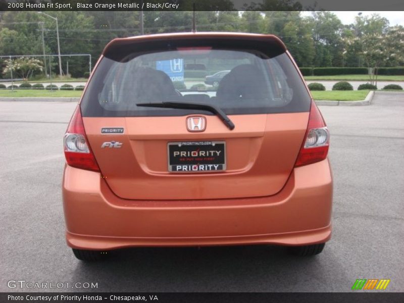 Blaze Orange Metallic / Black/Grey 2008 Honda Fit Sport