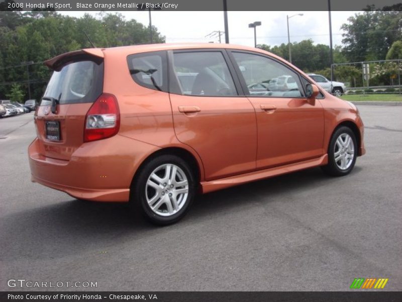 Blaze Orange Metallic / Black/Grey 2008 Honda Fit Sport