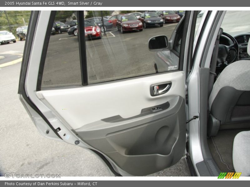 Smart Silver / Gray 2005 Hyundai Santa Fe GLS 4WD