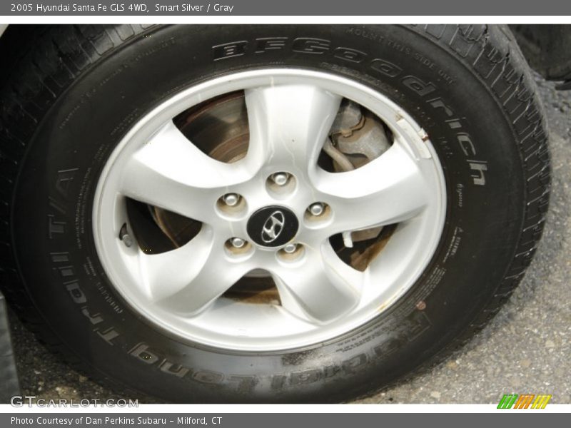 Smart Silver / Gray 2005 Hyundai Santa Fe GLS 4WD