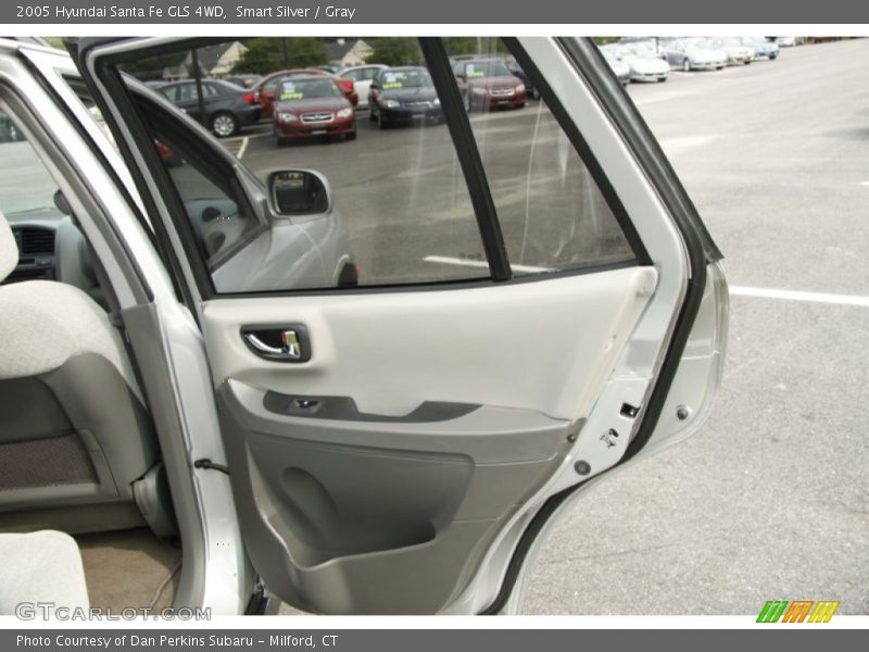Smart Silver / Gray 2005 Hyundai Santa Fe GLS 4WD