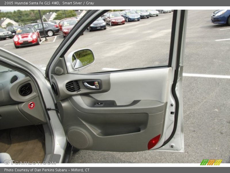 Smart Silver / Gray 2005 Hyundai Santa Fe GLS 4WD