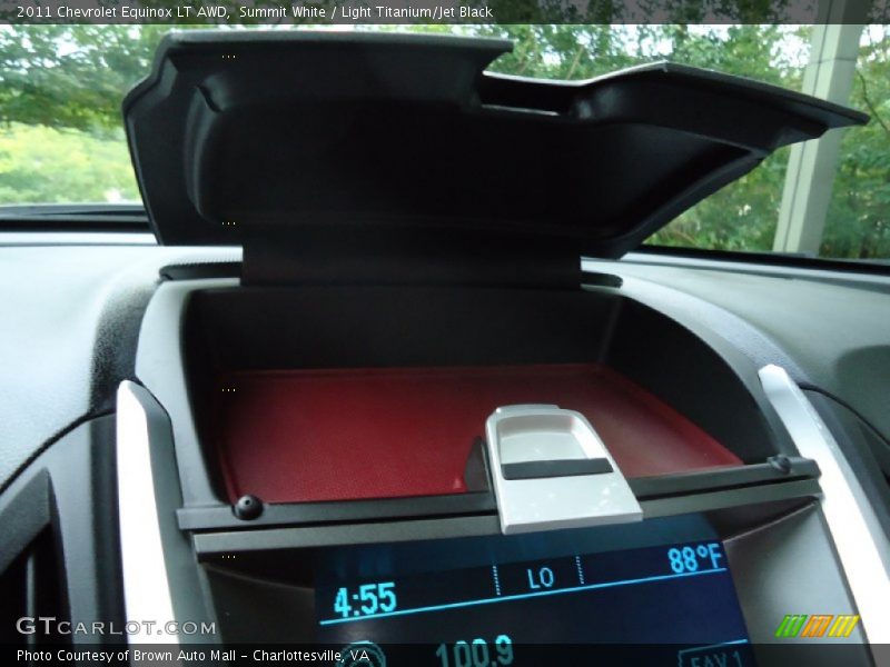 Summit White / Light Titanium/Jet Black 2011 Chevrolet Equinox LT AWD