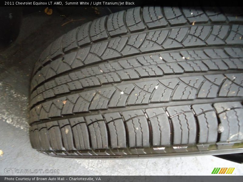 Summit White / Light Titanium/Jet Black 2011 Chevrolet Equinox LT AWD