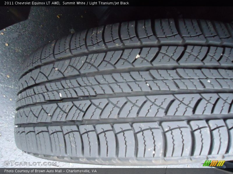 Summit White / Light Titanium/Jet Black 2011 Chevrolet Equinox LT AWD