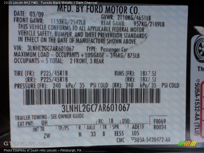 Tuxedo Black Metallic / Dark Charcoal 2010 Lincoln MKZ FWD