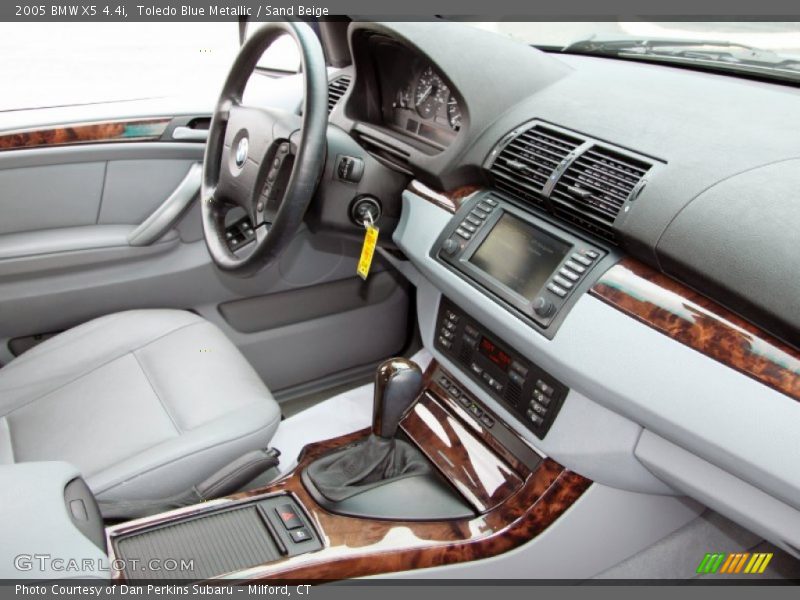 Toledo Blue Metallic / Sand Beige 2005 BMW X5 4.4i