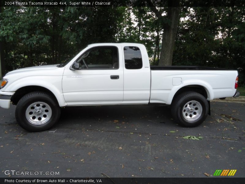 Super White / Charcoal 2004 Toyota Tacoma Xtracab 4x4