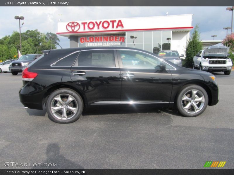 Black / Ivory 2011 Toyota Venza V6