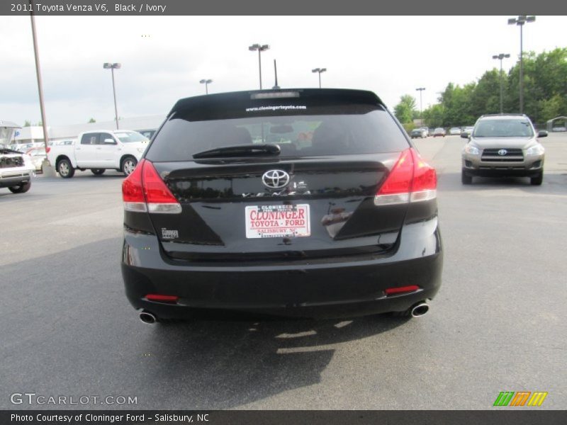 Black / Ivory 2011 Toyota Venza V6
