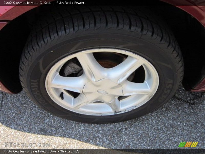 Ruby Red / Pewter 2002 Oldsmobile Alero GL Sedan