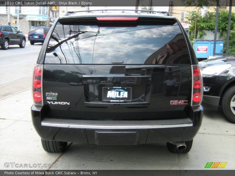 Onyx Black / Ebony 2010 GMC Yukon Denali AWD