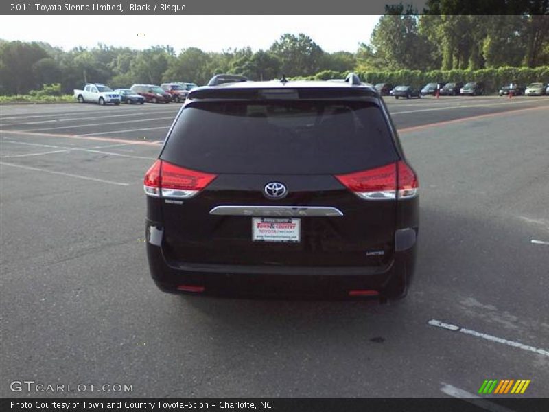 Black / Bisque 2011 Toyota Sienna Limited