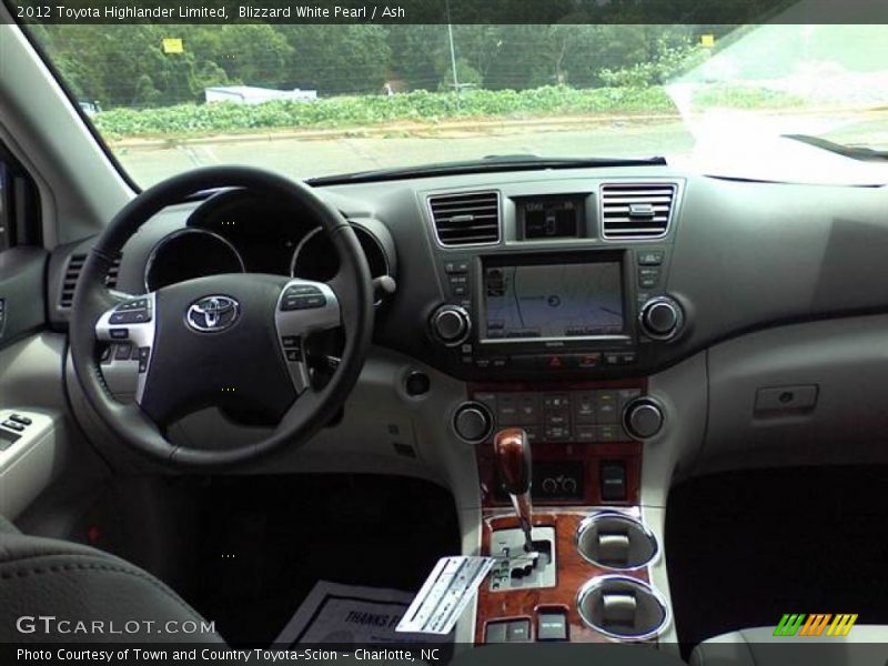 Blizzard White Pearl / Ash 2012 Toyota Highlander Limited