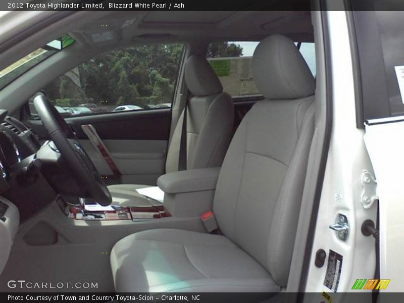 Blizzard White Pearl / Ash 2012 Toyota Highlander Limited