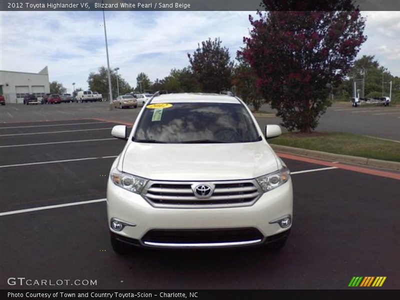 Blizzard White Pearl / Sand Beige 2012 Toyota Highlander V6