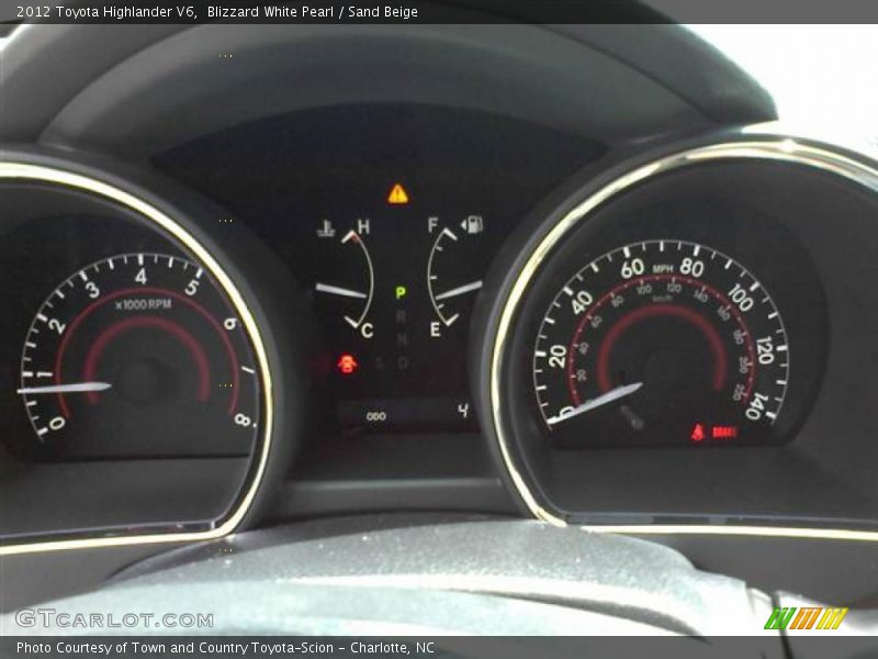 Blizzard White Pearl / Sand Beige 2012 Toyota Highlander V6