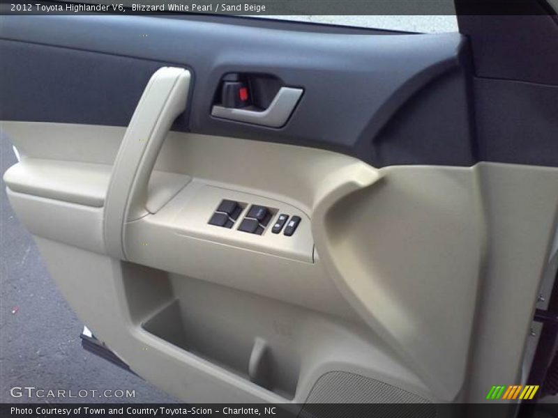 Blizzard White Pearl / Sand Beige 2012 Toyota Highlander V6