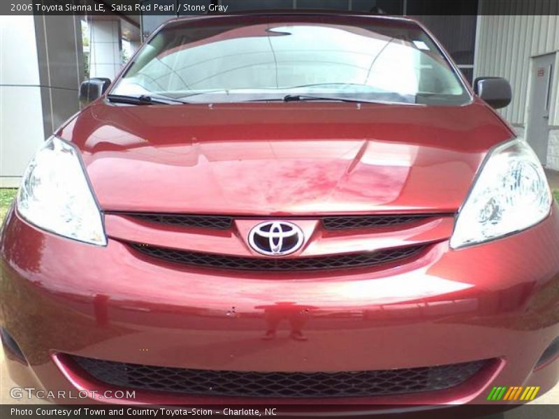 Salsa Red Pearl / Stone Gray 2006 Toyota Sienna LE