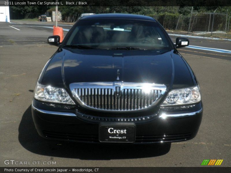 Black / Black 2011 Lincoln Town Car Signature L