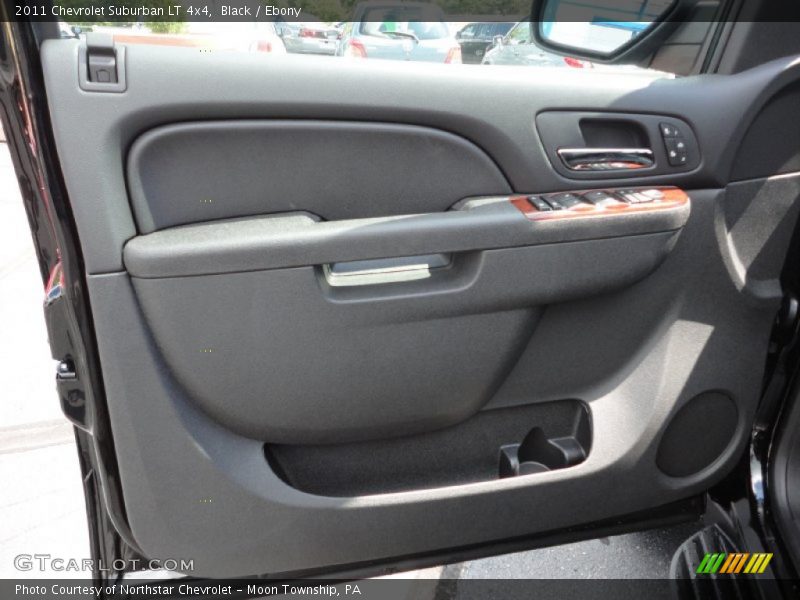 Black / Ebony 2011 Chevrolet Suburban LT 4x4