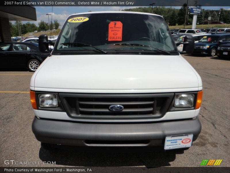 Oxford White / Medium Flint Grey 2007 Ford E Series Van E150 Commercial