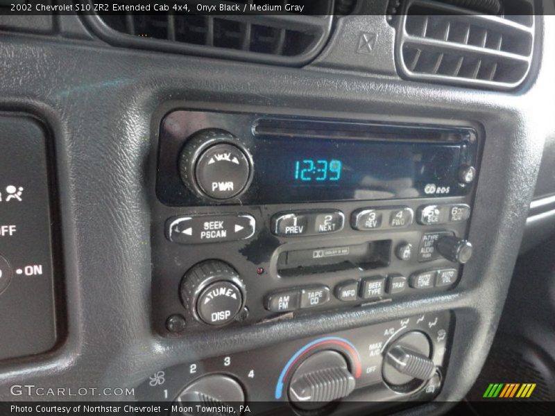 Onyx Black / Medium Gray 2002 Chevrolet S10 ZR2 Extended Cab 4x4