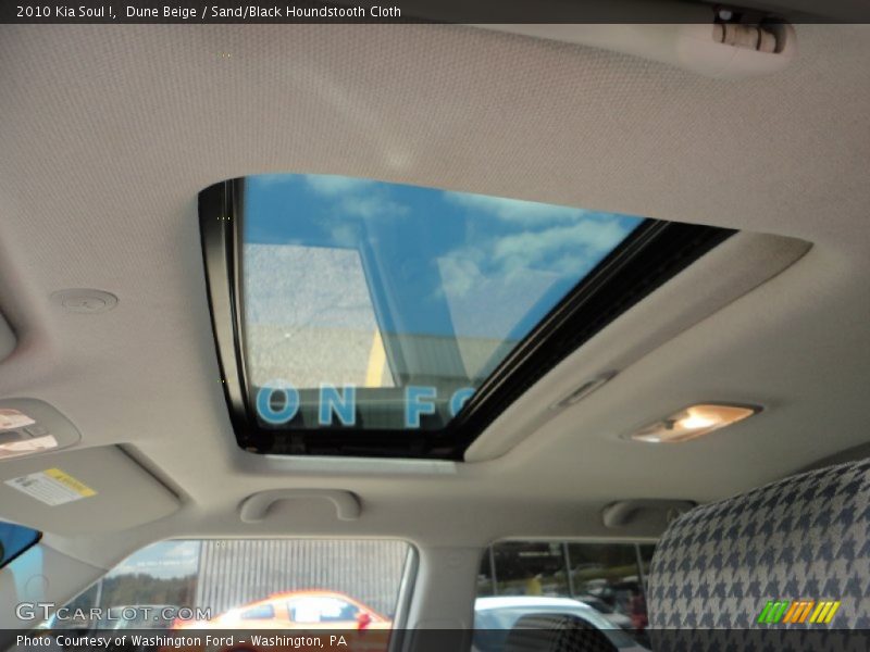 Dune Beige / Sand/Black Houndstooth Cloth 2010 Kia Soul !