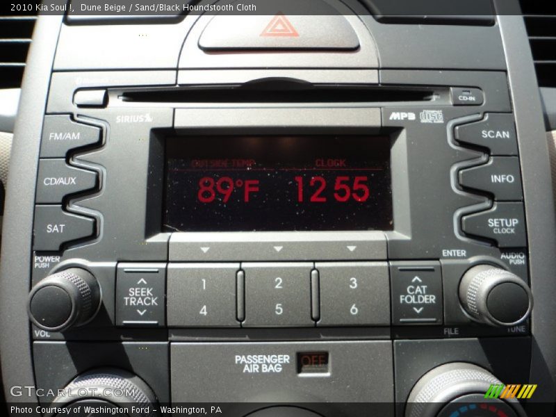 Dune Beige / Sand/Black Houndstooth Cloth 2010 Kia Soul !