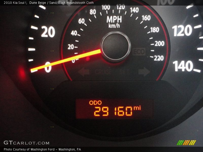 Dune Beige / Sand/Black Houndstooth Cloth 2010 Kia Soul !