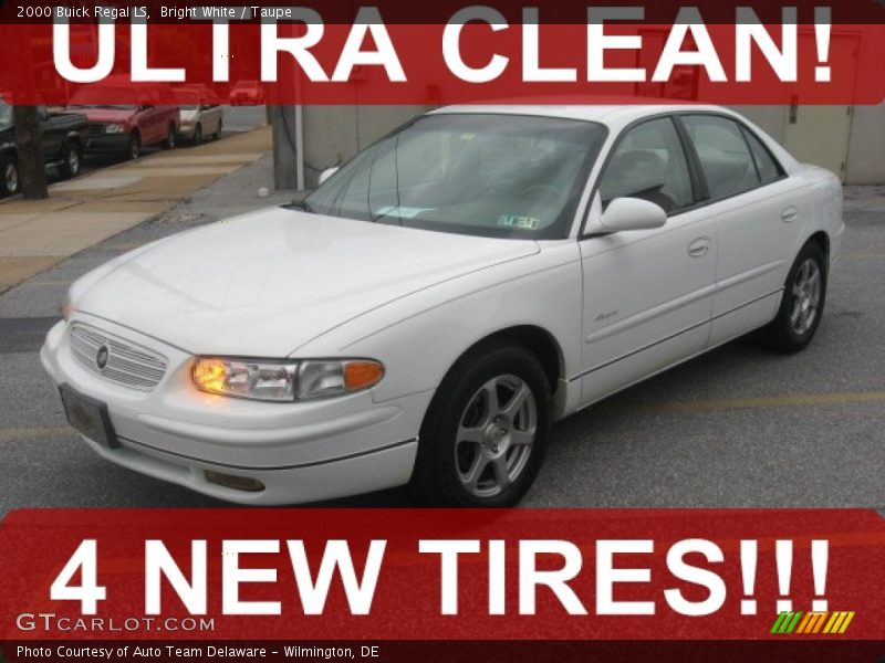 Bright White / Taupe 2000 Buick Regal LS