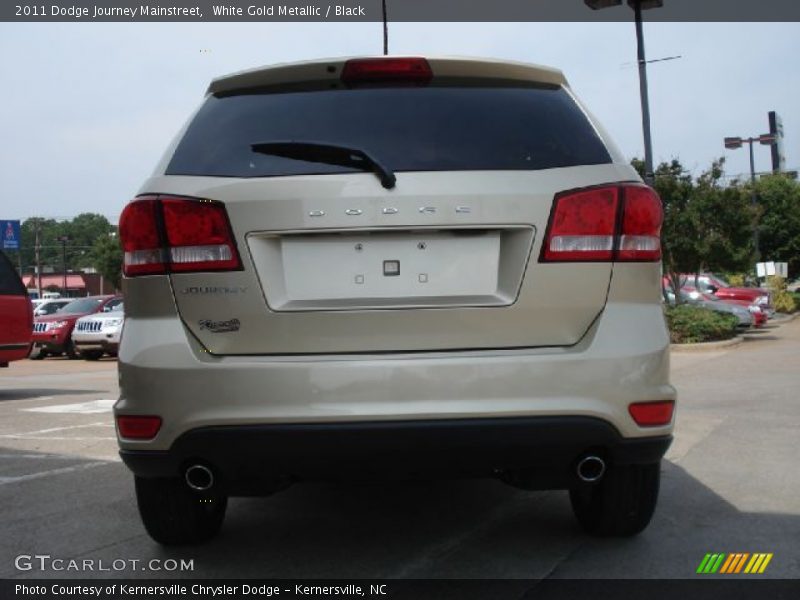 White Gold Metallic / Black 2011 Dodge Journey Mainstreet