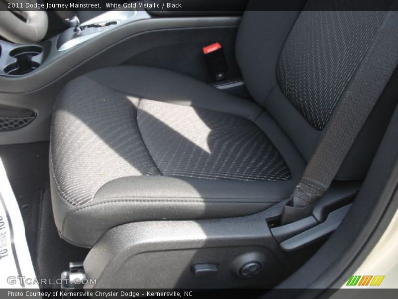 White Gold Metallic / Black 2011 Dodge Journey Mainstreet