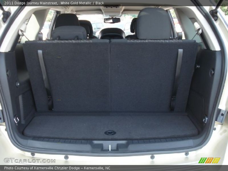 White Gold Metallic / Black 2011 Dodge Journey Mainstreet