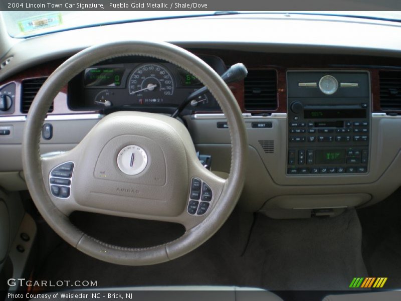 Pueblo Gold Metallic / Shale/Dove 2004 Lincoln Town Car Signature