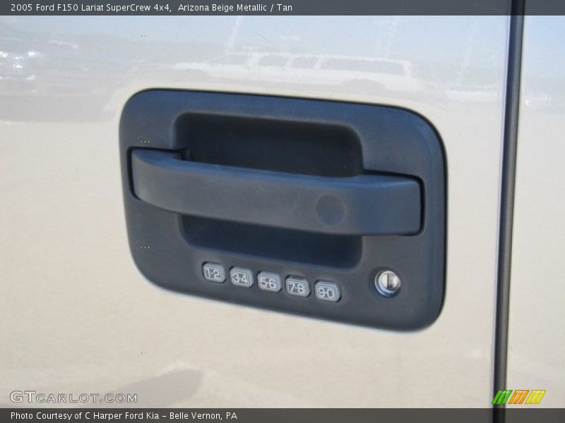 Arizona Beige Metallic / Tan 2005 Ford F150 Lariat SuperCrew 4x4