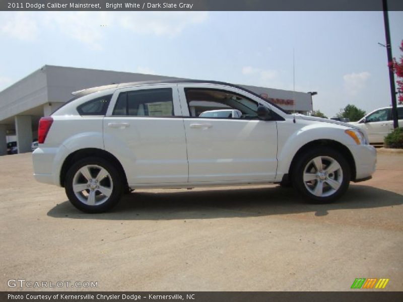 Bright White / Dark Slate Gray 2011 Dodge Caliber Mainstreet