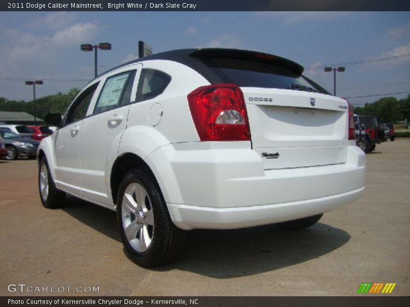 Bright White / Dark Slate Gray 2011 Dodge Caliber Mainstreet