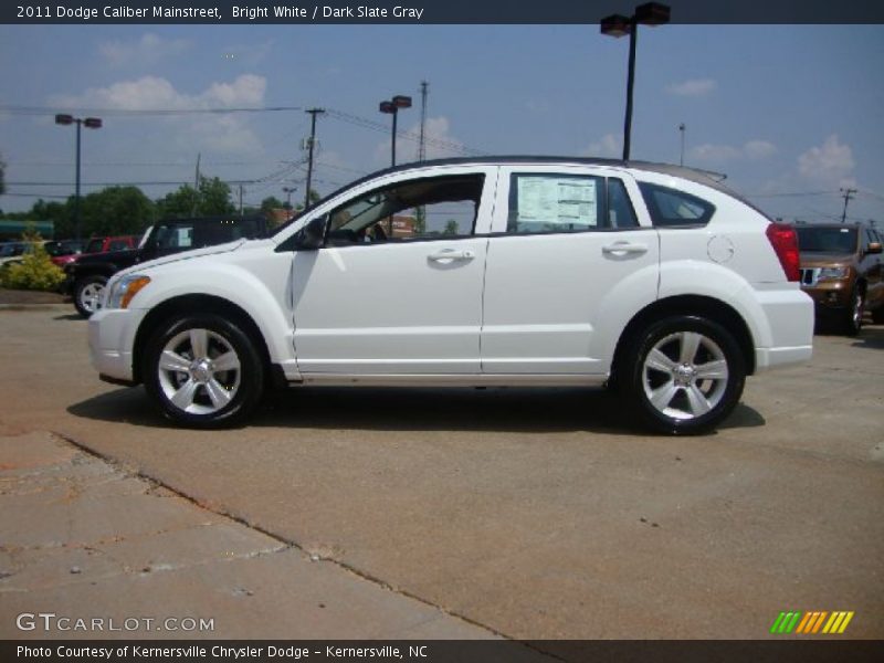 Bright White / Dark Slate Gray 2011 Dodge Caliber Mainstreet