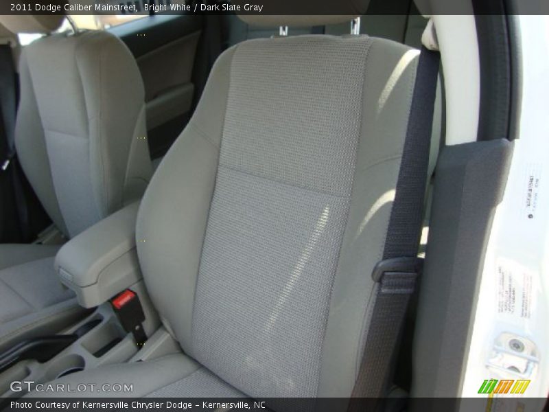 Bright White / Dark Slate Gray 2011 Dodge Caliber Mainstreet